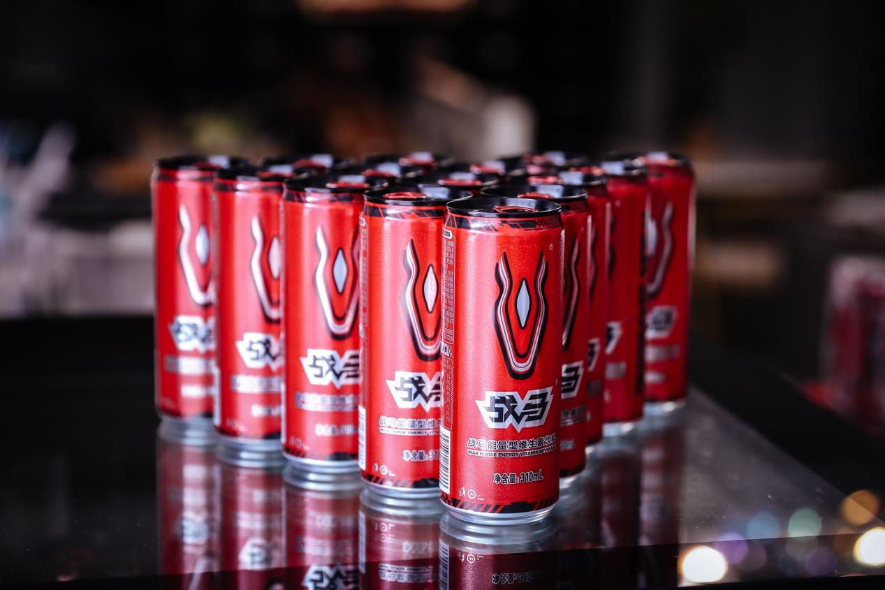 滑板运动必备能量饮料,年轻人都选战马能量饮料 滑板运动必备能量饮料,年轻人都选战马能量饮料