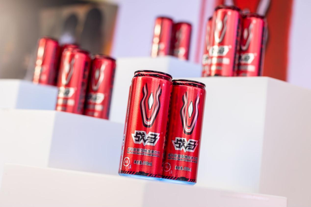 国产能量饮料战马为青春充能,致敬每一位点灯人 国产能量饮料战马为青春充能,致敬每一位点灯人