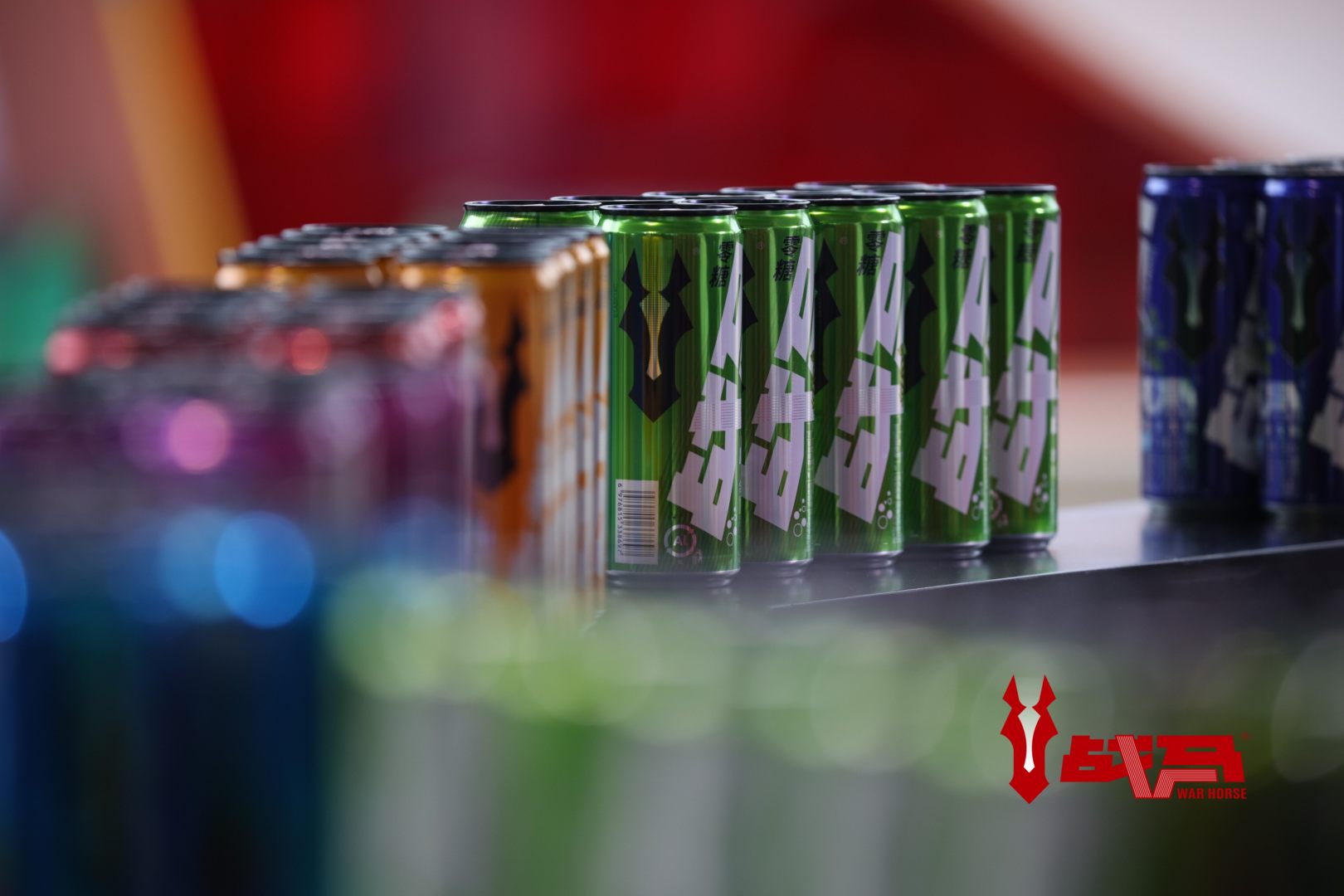 春日户外活动能量不够？何不来罐战马能量型维生素饮料