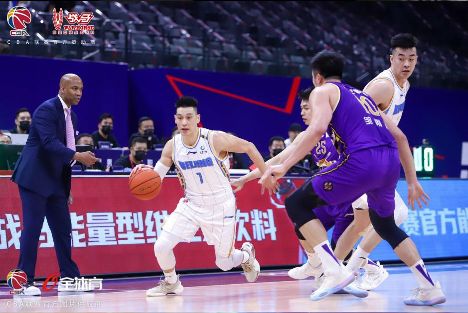 忠于热爱永不停歇，战马功能饮料开启青春征程