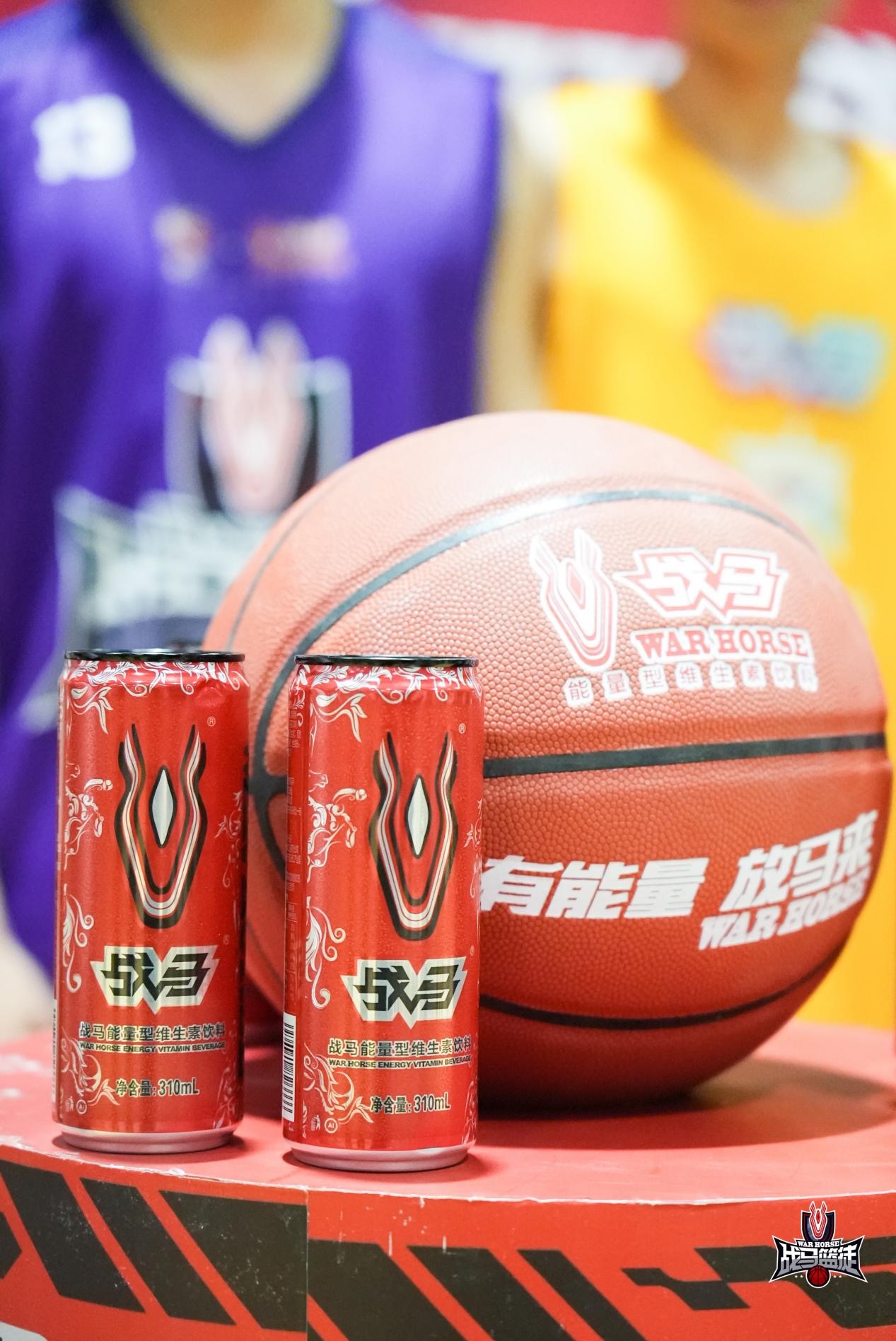 玩极限运动喝什么？不犹豫，就选战马能量型维生素饮料