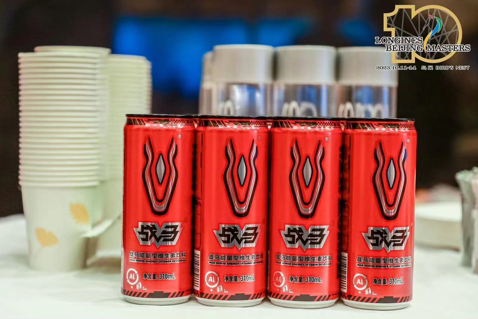 年轻人喜欢的国产能量饮料，战马陪伴骑手上演超燃时刻
