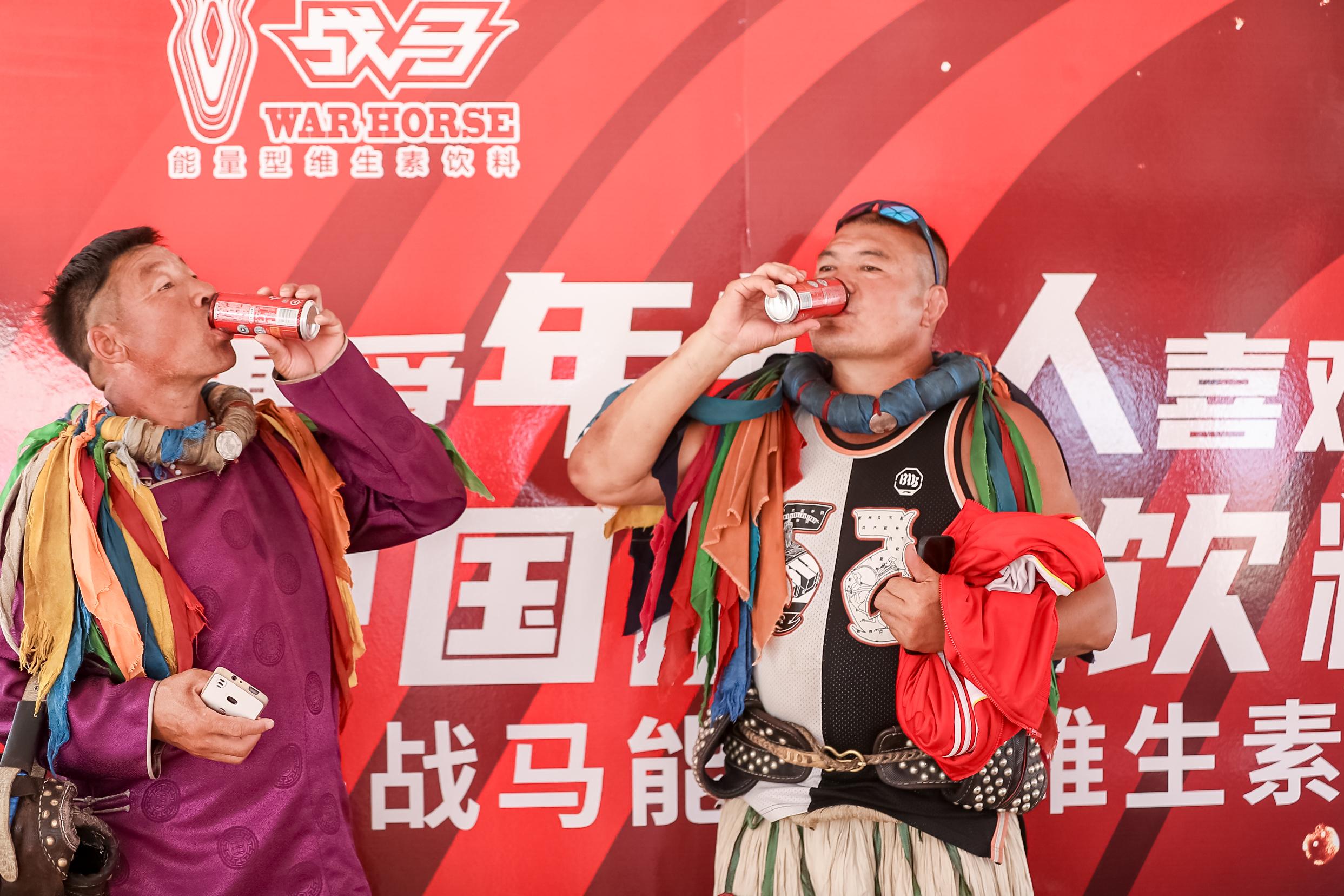 民族能量饮料战马品牌携手内蒙古第34届那达慕，共创民族文化年轻化新风尚